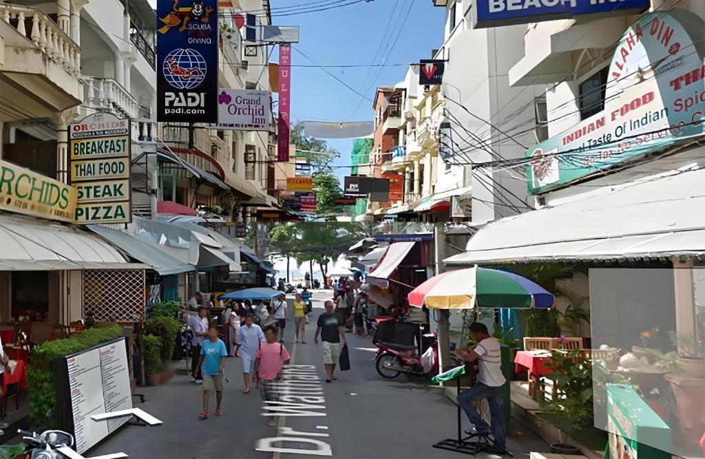 Long Beach Hotel Patong Exterior foto